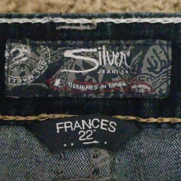 Silver Jeans - Picture 2 of 4
